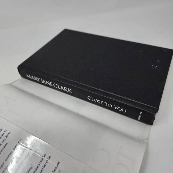 Mary Jane Clark "Close To You" Hardcover Novel - Picture 7 of 10
